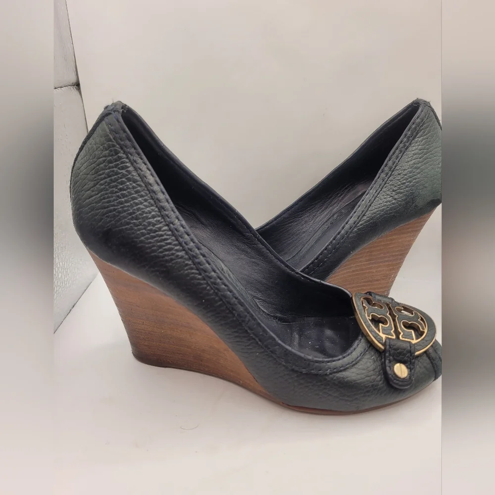 Tory Burch Black and Gold Women's Heels